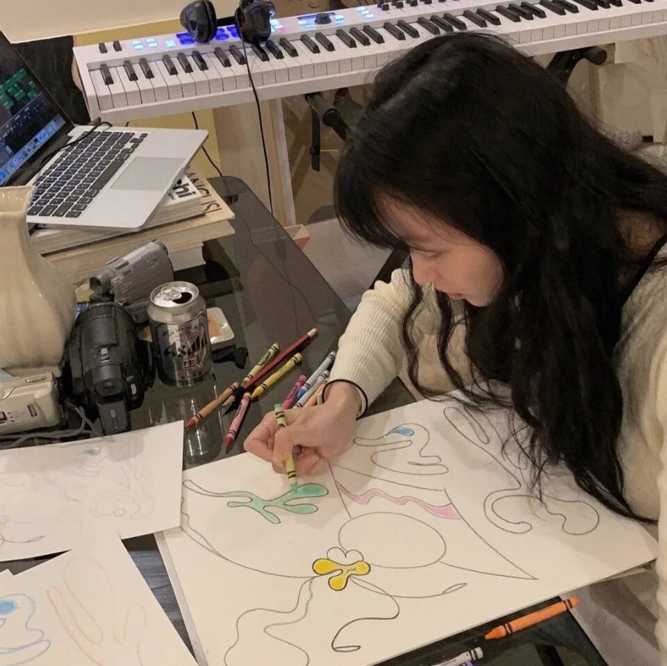 和阿姨促膝长谈后校花慌了